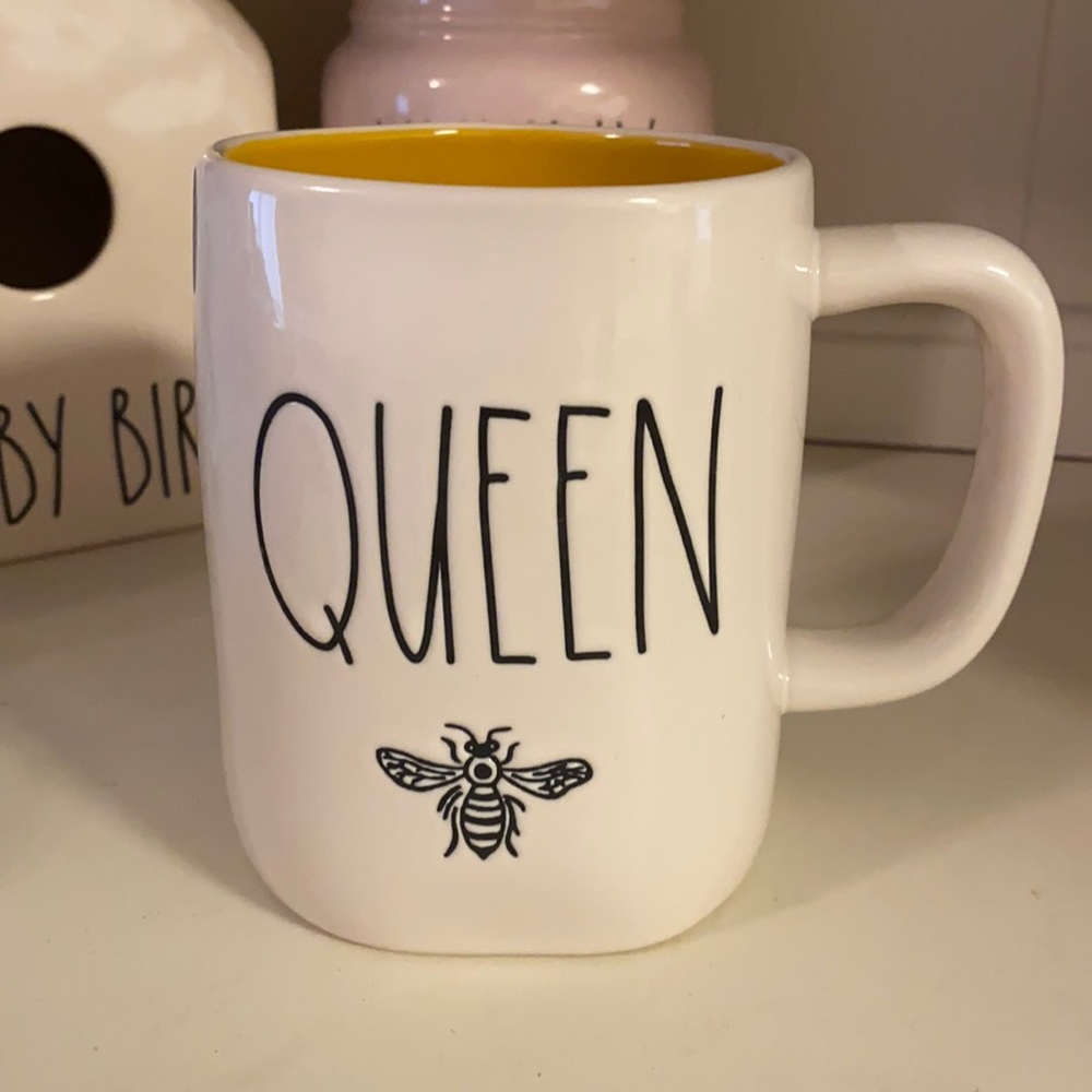 Rae Dunn Queen Bee Mug